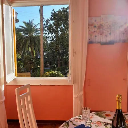 Casa Il Glicine By Holiday World *