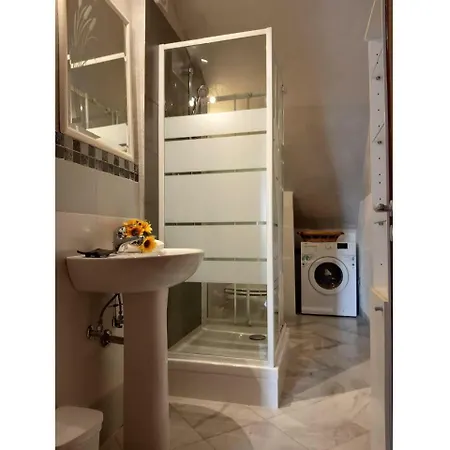 Appartamento Casa Il Glicine By Holiday World Genova