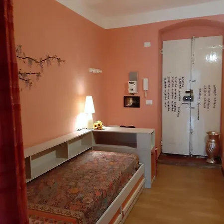 Appartamento Casa Il Glicine By Holiday World Genova